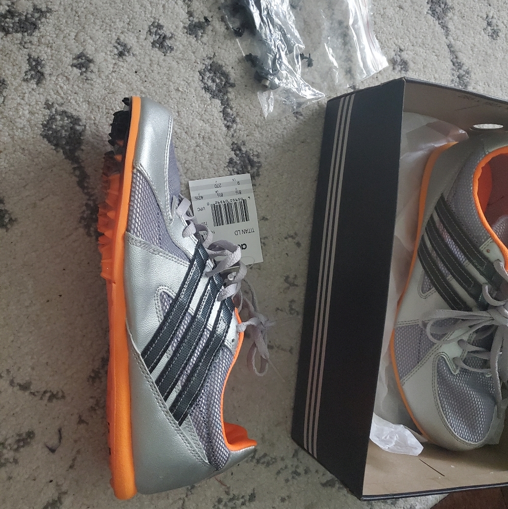 Track and field adidas tutan ld shoes size 8.5